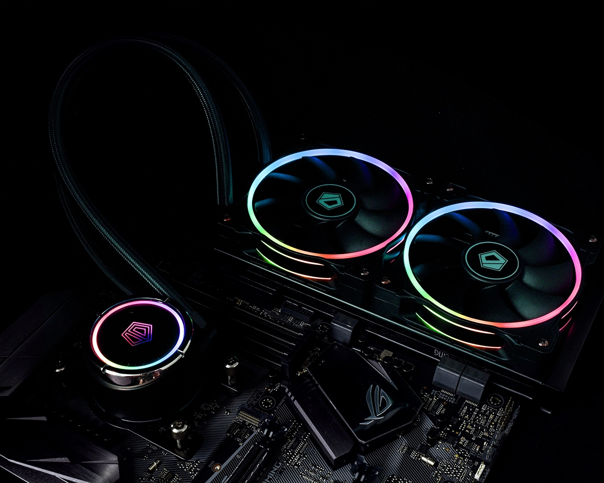 ID-COOLING ZOOMFLOW 240 (LGA20XX/LGA1366/LGA115X/TRX4/TR4/AM4/AM3/+/AM2/+/FM2/+/FM1)