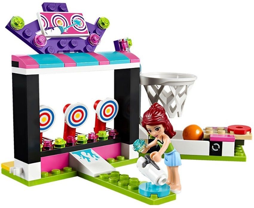 Lego Конструктор Friends "Парк развлечений: игровые автоматы" 174 детали