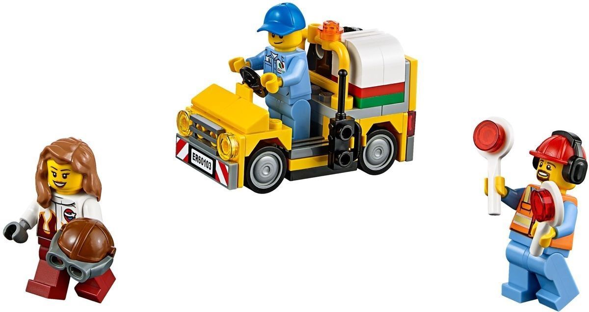 Lego Конструктор City "Авиашоу" 670 деталей