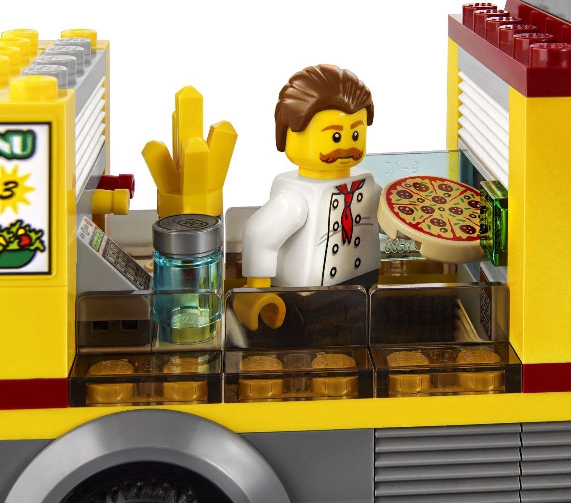 Lego Конструктор City "Фургон-пиццерия" 249 деталей