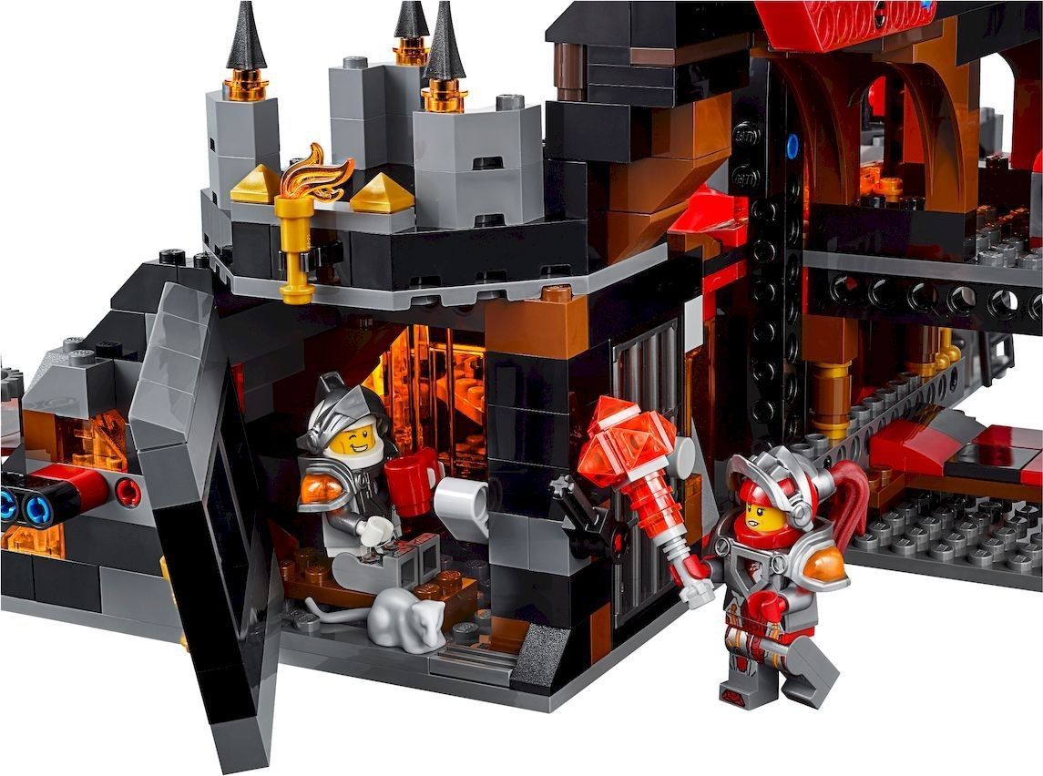 Lego Конструктор Nexo Knights "Логово Джестро" 1186 деталей