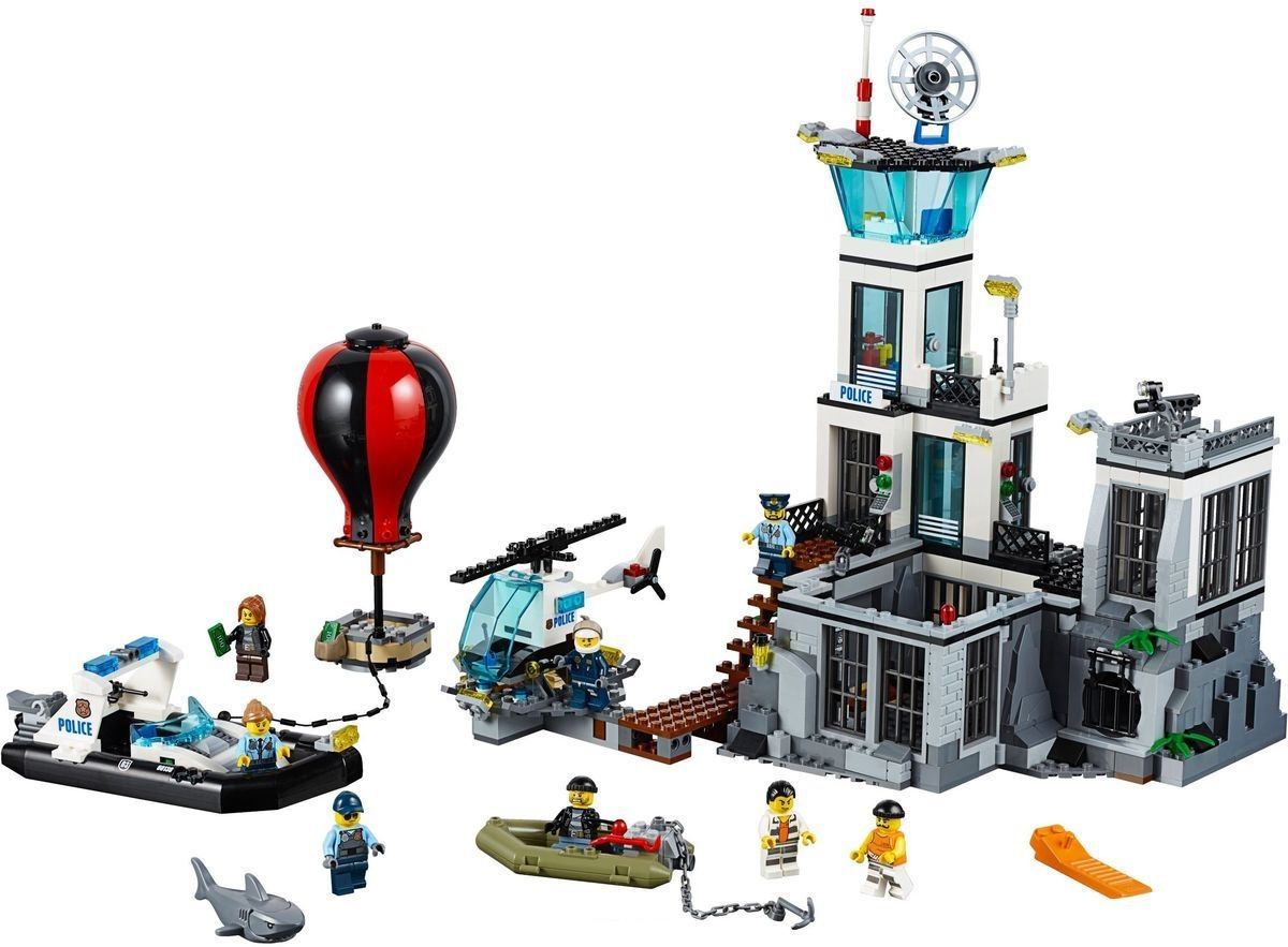 Lego Конструктор City "Остров-тюрьма" 754 детали