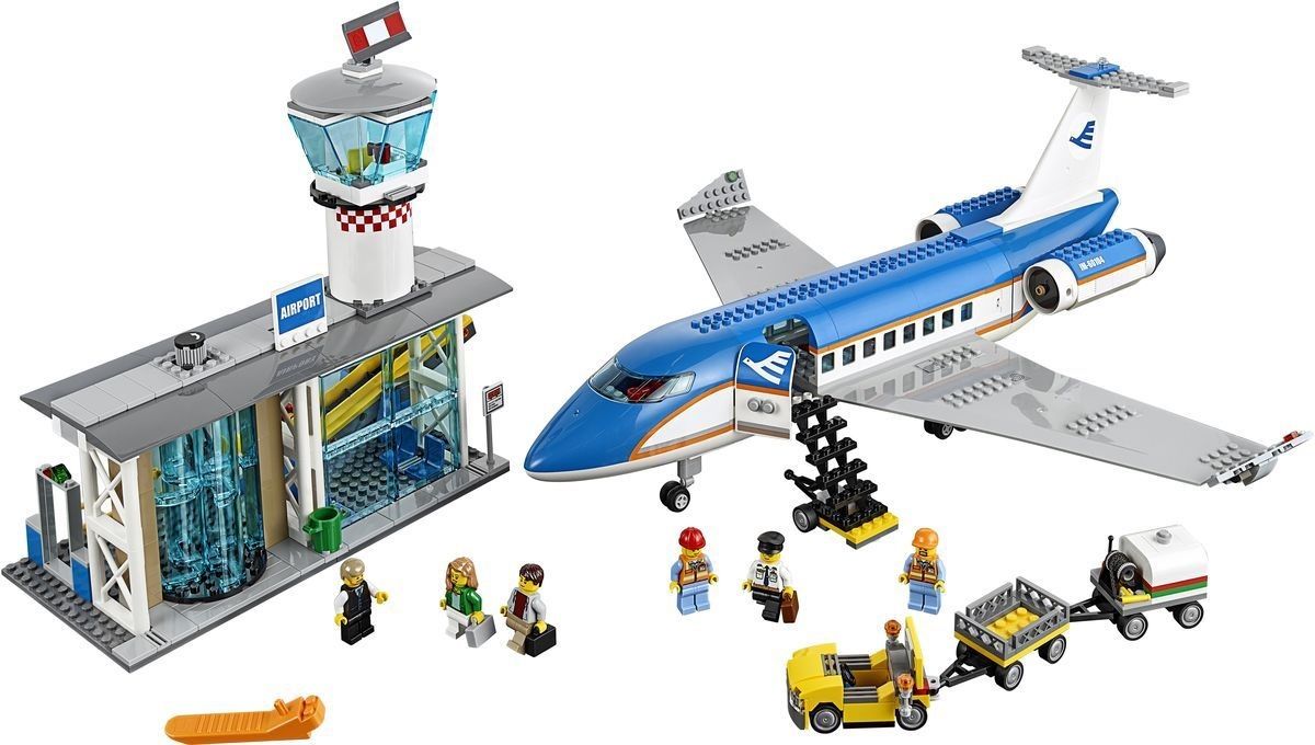 Lego Конструктор City "Пассажирский терминал" 694 детали