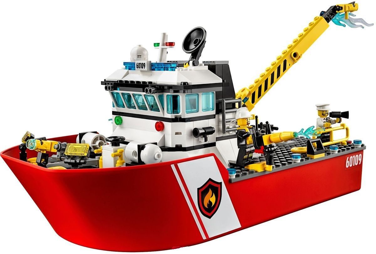 Lego Конструктор City "Пожарный катер" 412 деталей