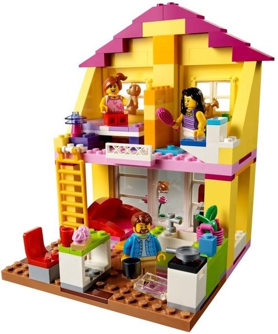 Lego Конструктор Juniors "Семейный домик" 226 деталей