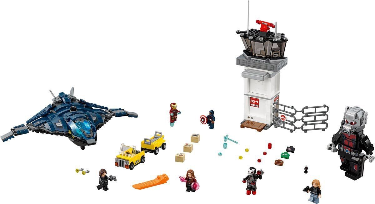 Lego Конструктор Super Heroes "Сражение в аэропорту" 807 деталей