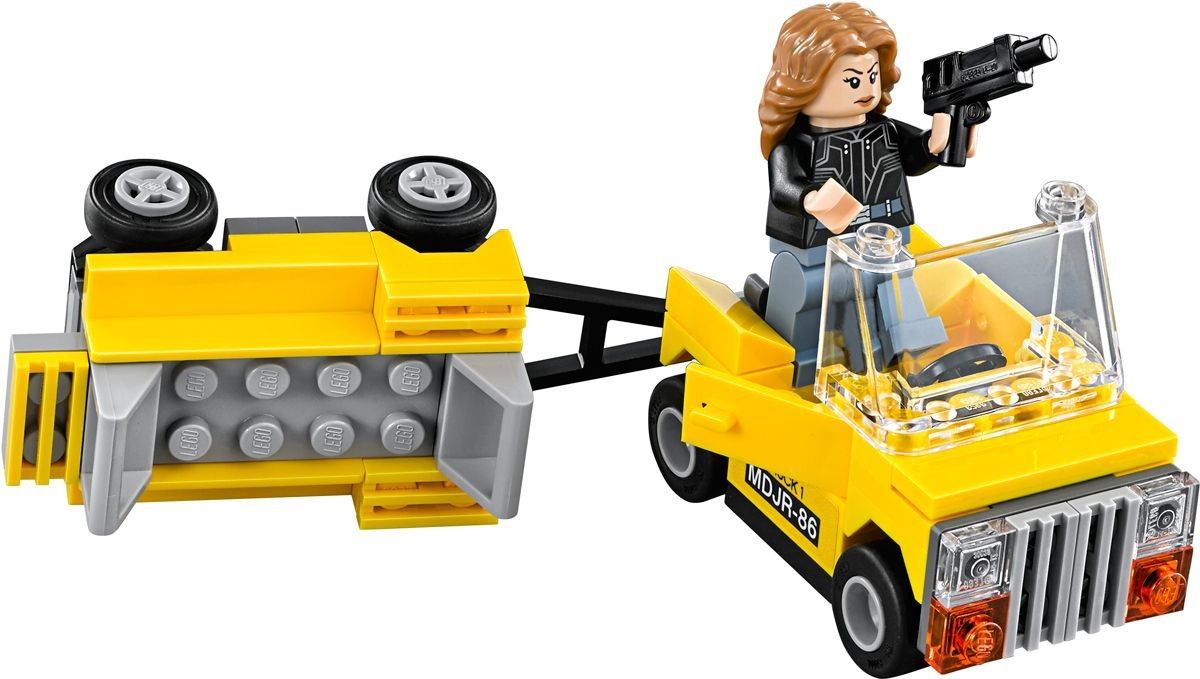 Lego Конструктор Super Heroes "Сражение в аэропорту" 807 деталей