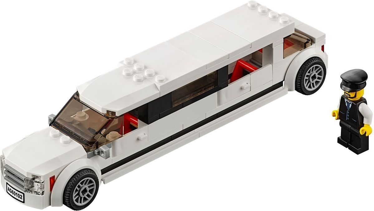 Lego Конструктор City "Служба аэропорта для VIP-клиентов" 364 детали