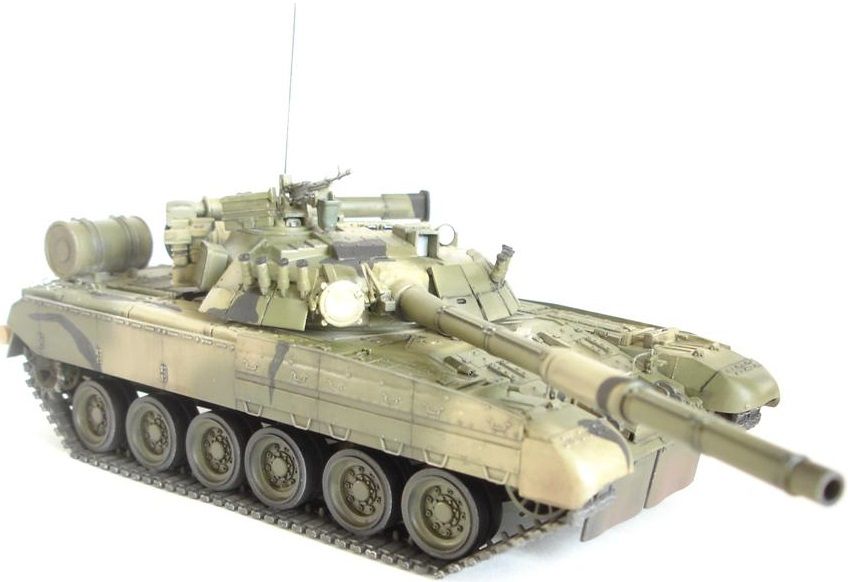 Звезда Сборная модель танка "Т-80УД"