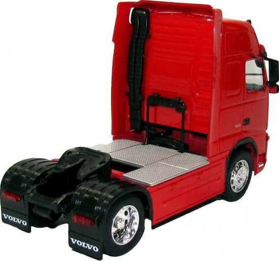 Welly Модель машины "Volvo FH12 (цистерна)"